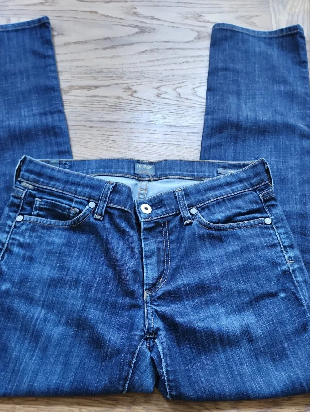 Citizens Of Humanity Mid-Rise Straight Leg Jeans